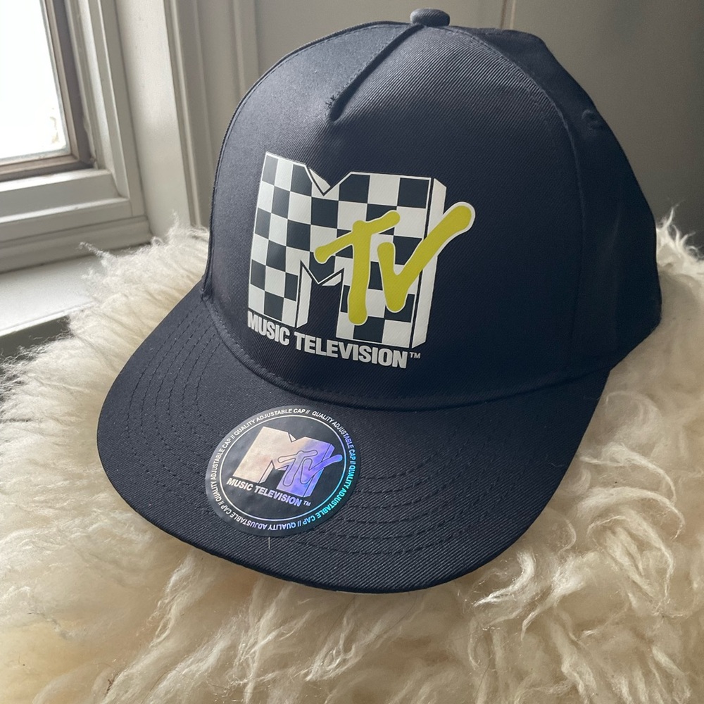 MTV KIDS Black Snapback with Checkered Logo